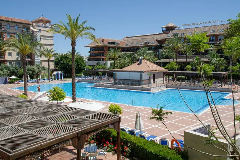 Piscina Ohtels Islantilla